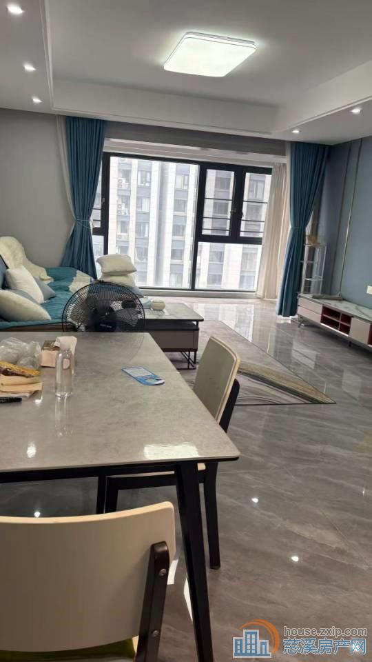 特价阅江府131平自住精装好楼层215万