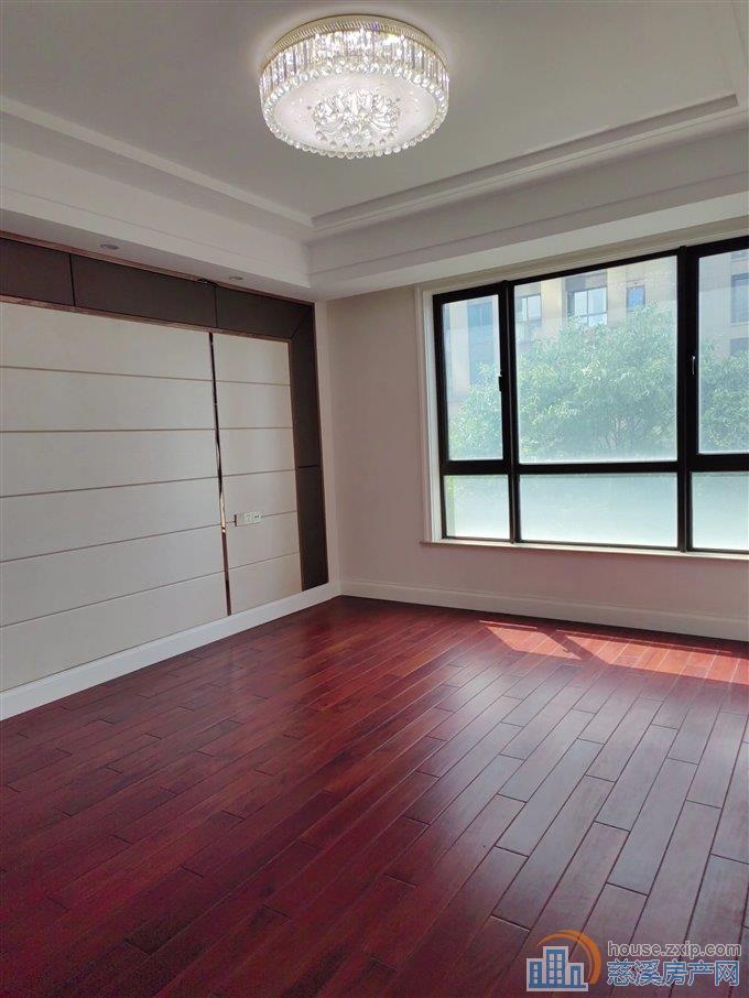 天悦湾花苑228平188万单价8出头