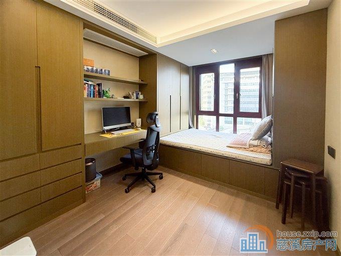 复地御溪雅苑170平228万精装双车位