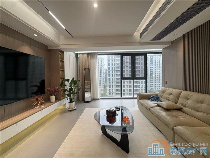 捡漏 泊蔚里 精装修 带车位一个新河坊旁