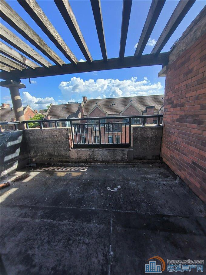 柏顿嘉园一期 复式叠墅 256平218万