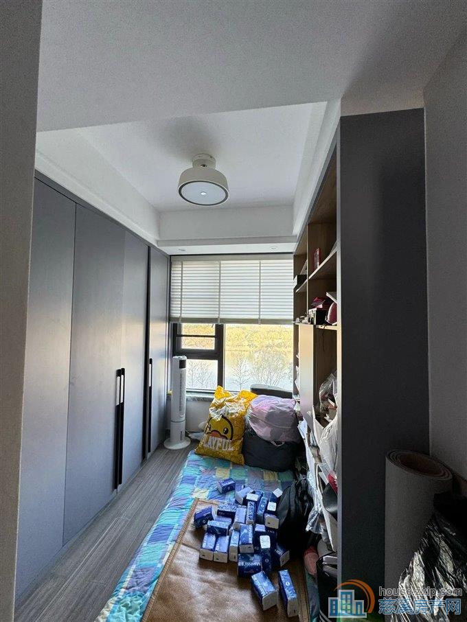 泊江府 精装140平288万 送双车位