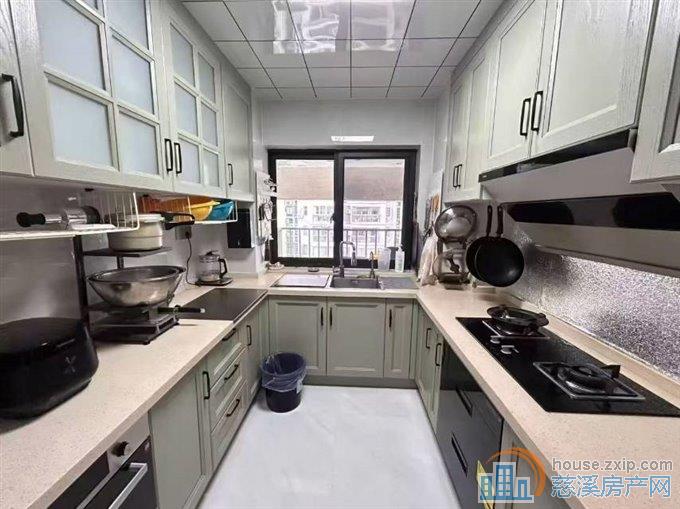 嘉和名苑133平现代装修黄金楼层带车位