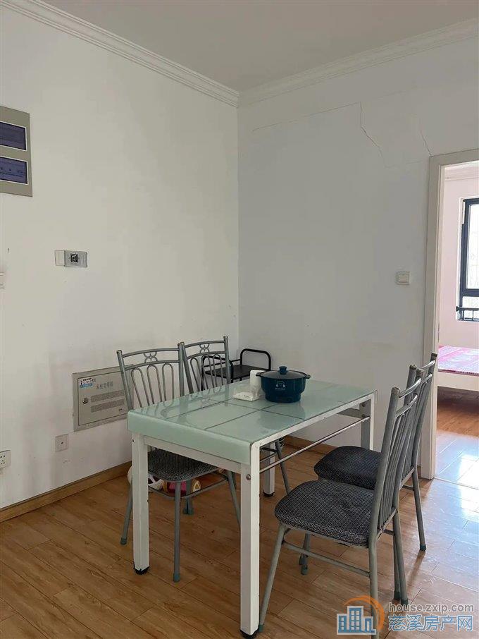 新潮塘南苑 简装 家电齐全拎包入住