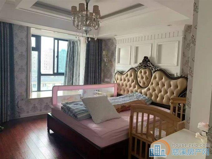 金色港湾二室二厅一厨两卫婚装带车位