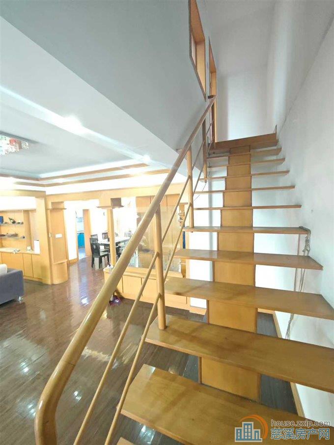 首次出租中兴小区顶复要求年付直接钥匙在