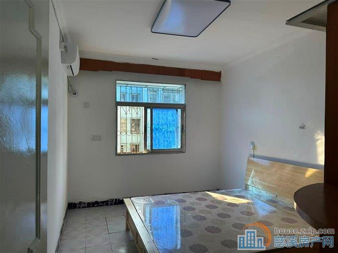 城东新村三楼65平送储物间105.8万