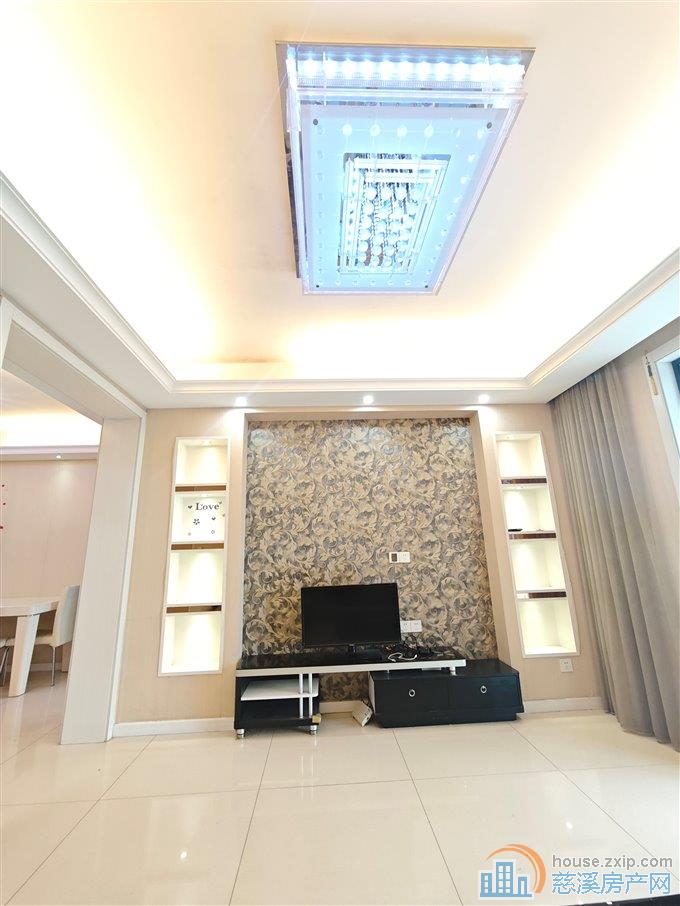 宗汉柏顿嘉园电梯房带车位精装直接钥匙在