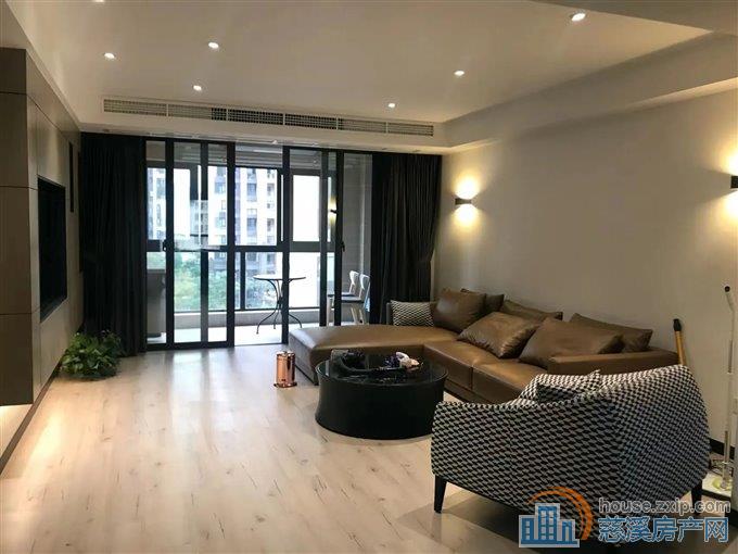 复地一期 精装184平方全屋地暖 带车位