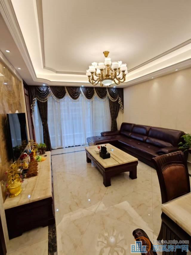 首次出租绿城诚园豪华婚装124平2室2卫