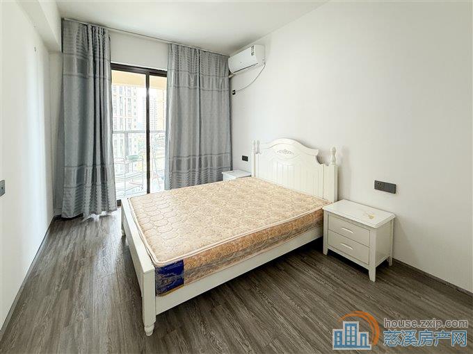 悦华府 精装 拎包入住