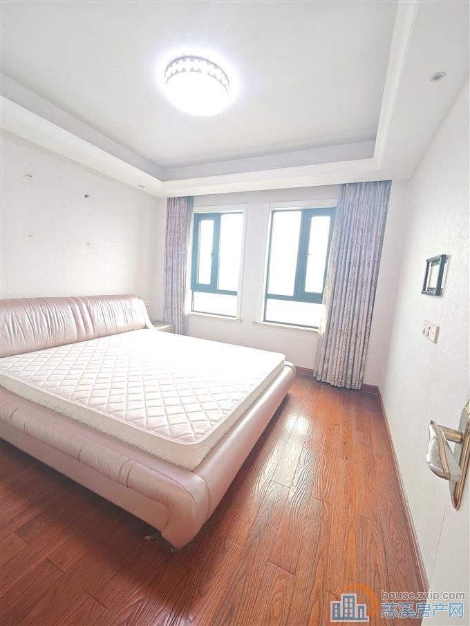 宗汉柏顿嘉园电梯房带车位精装直接钥匙在