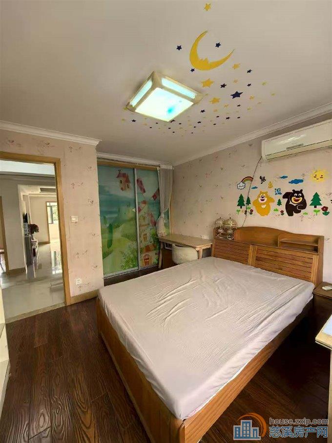 崇寿中诚家园101平精装二室1500元