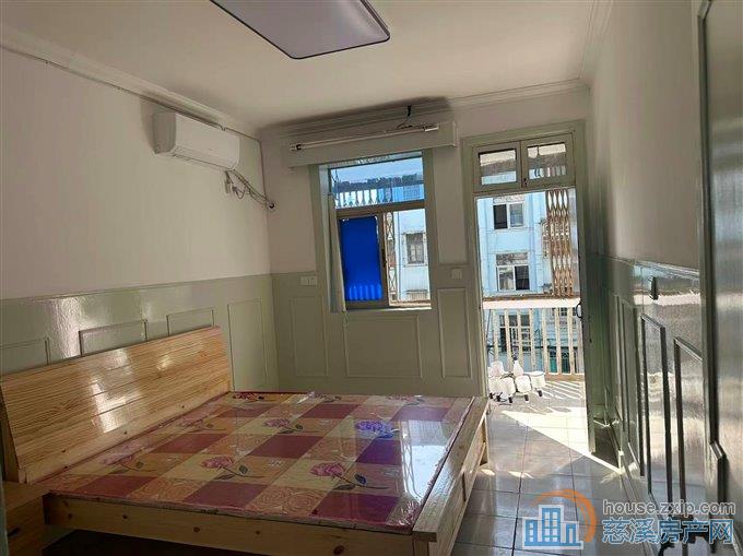 城东新村三楼65平送储物间105.8万