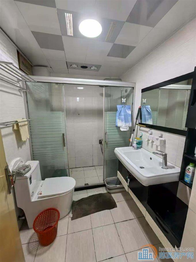 崇寿中诚家园101平精装二室1500元