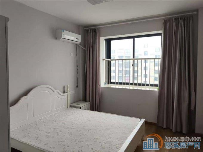 明月佳苑122平三室两卫楼层好带车位