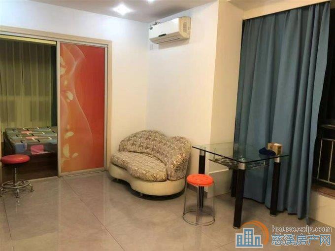 丽晶大厦61平一室一厅一卫一厨精装