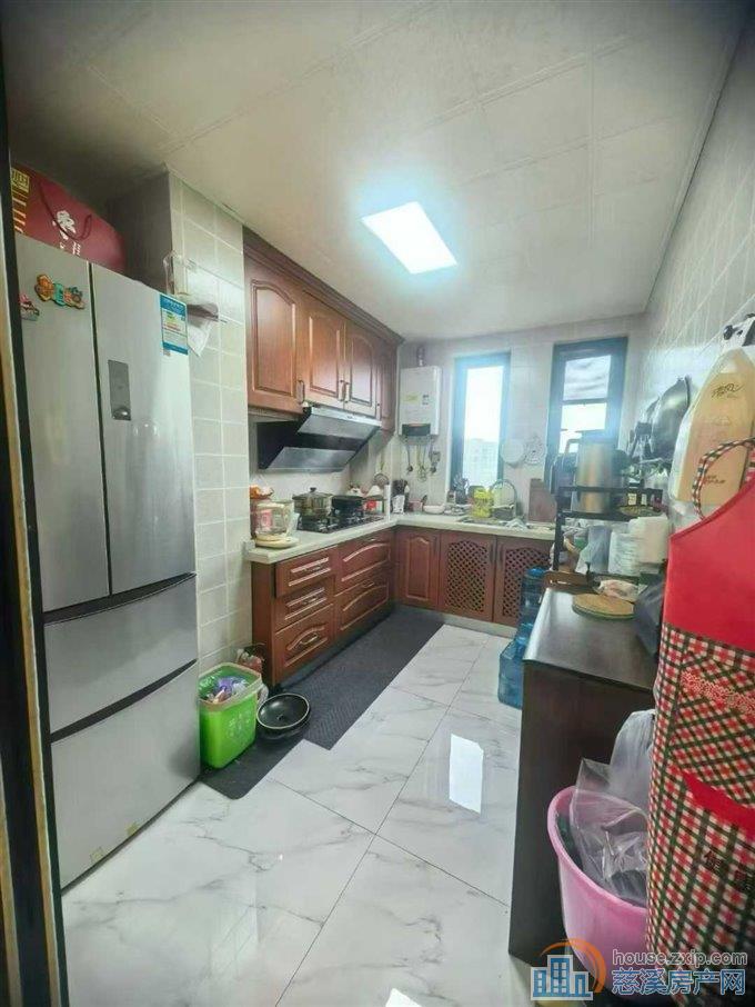 柏顿嘉园128平精装带车位130万