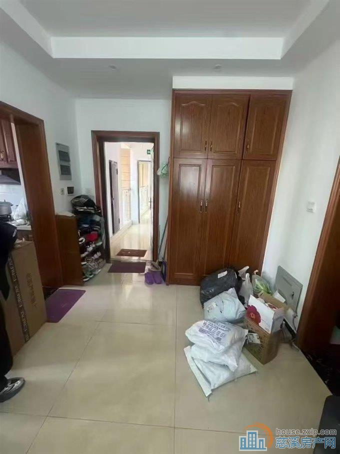 新潮塘北苑68平楼层佳边套精装92.8万