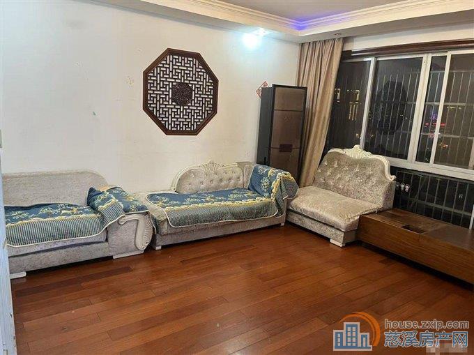 金旦花园多套精装三室二厅二卫2900元等