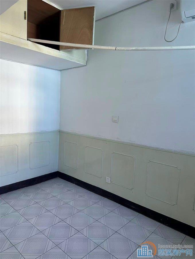 城东新村三楼65平送储物间105.8万