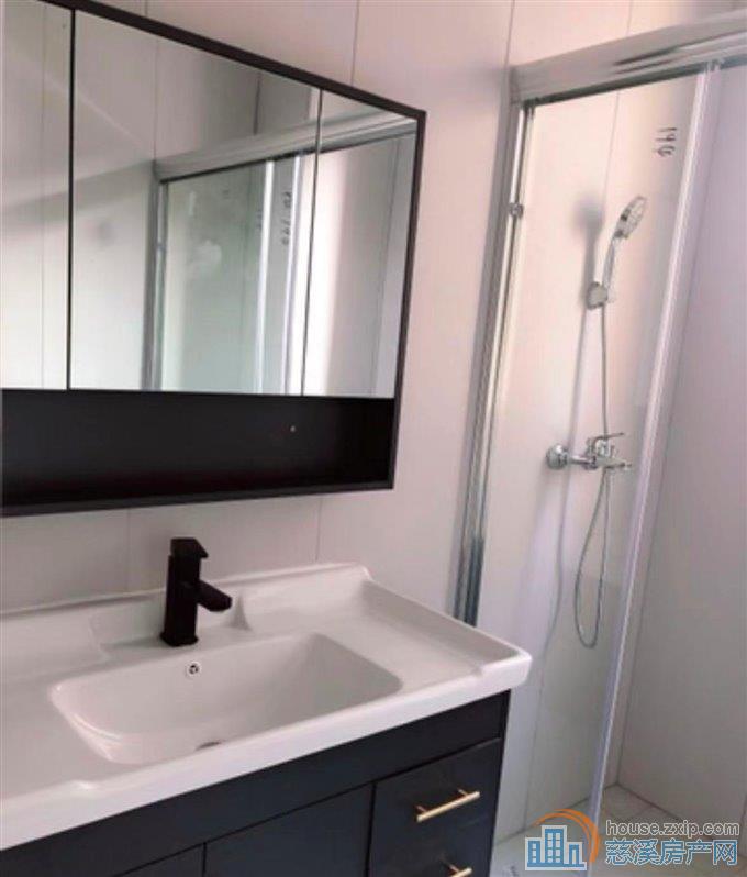 尚德家园90平精装二室2100元/月