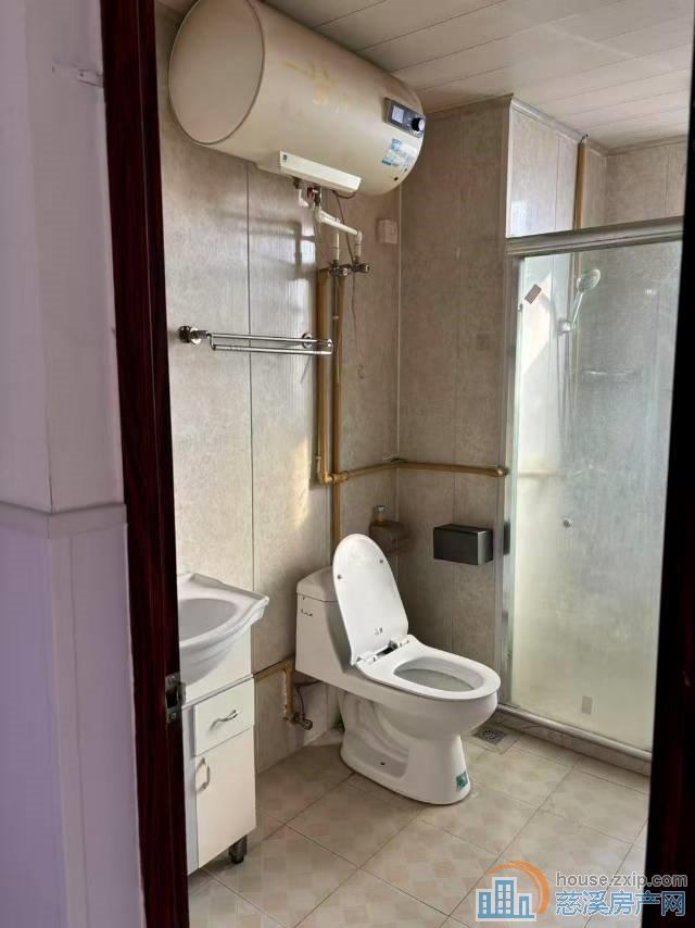 界牌新村143平3室2厅2卫➕车位一只