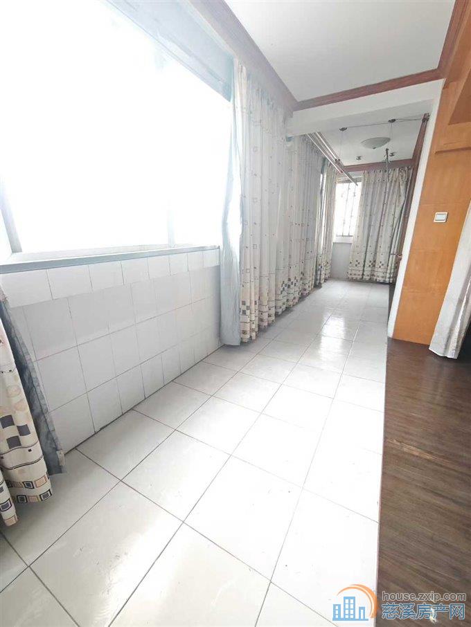 首次出租中兴小区顶复要求年付直接钥匙在