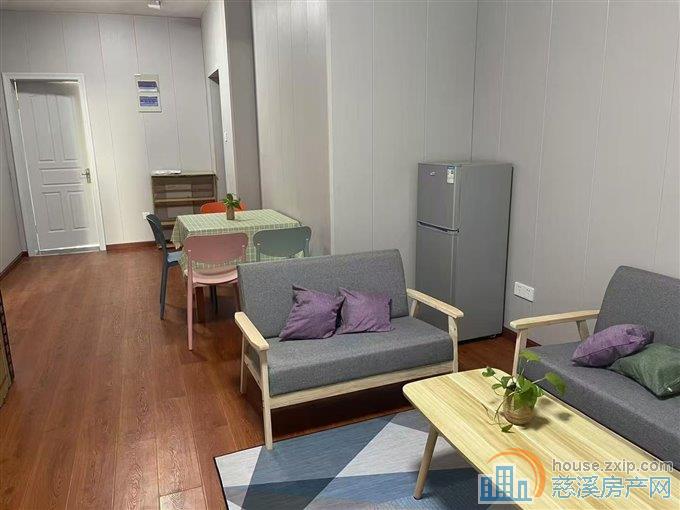 尚德家园90平精装二室2100元/月