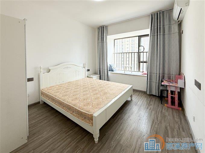 悦华府 精装 拎包入住