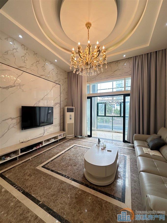 复式结构精装房220万，带车位