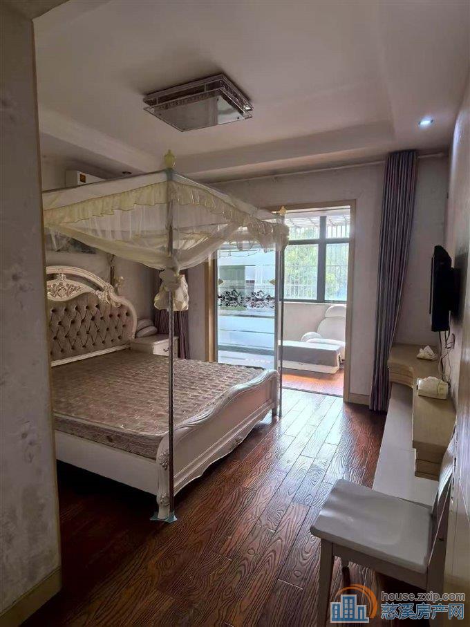 崇寿中诚家园101平精装二室1500元