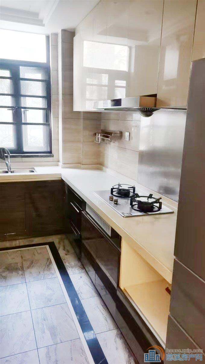 恒大河悦府电梯洋房带花园精装修直接钥匙在