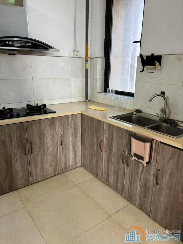 界牌新村143平3室2厅2卫➕车位一只