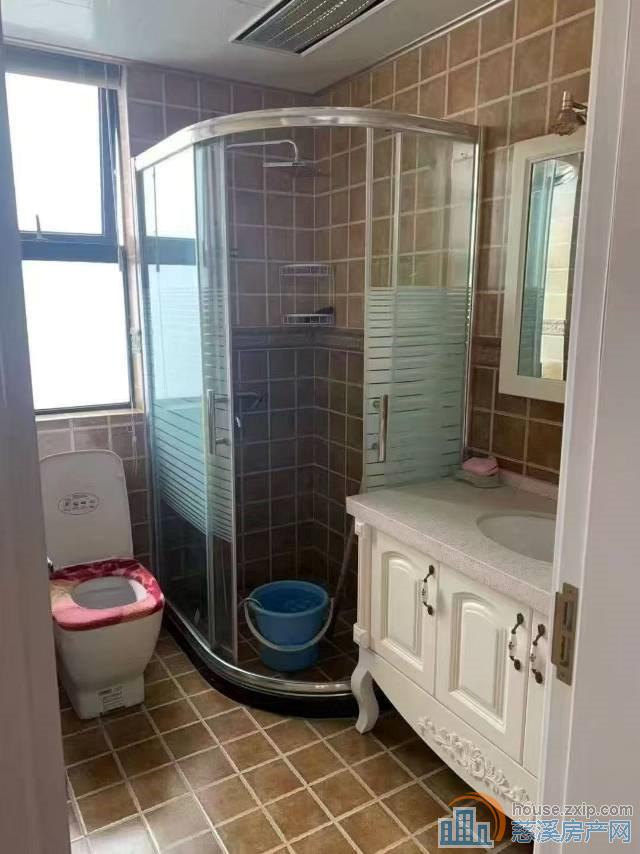 金色港湾二室二厅一厨两卫婚装带车位