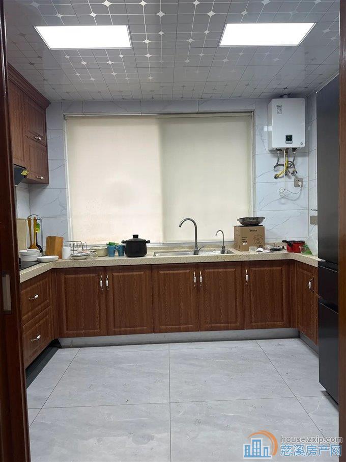 阳光公寓(慈溪市)   精装拎包入住