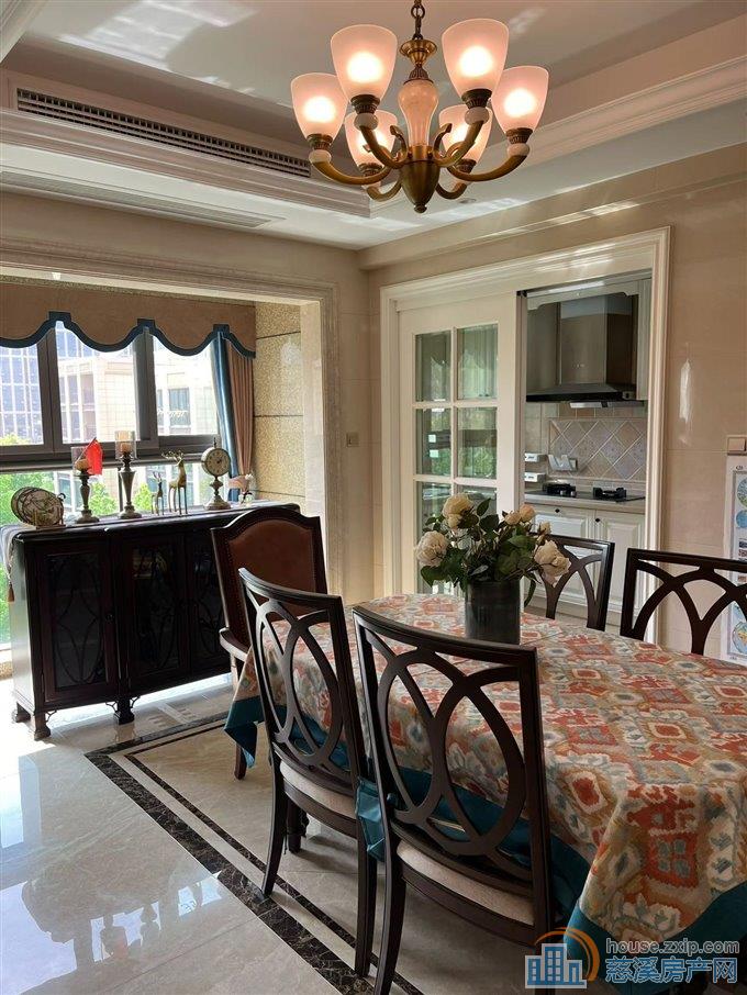 绿城玫瑰170平358万