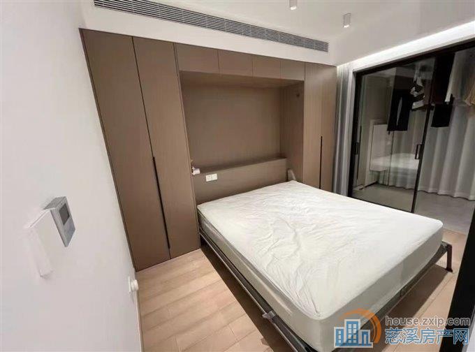 誉林府洋房黄金楼层118平精装可读书