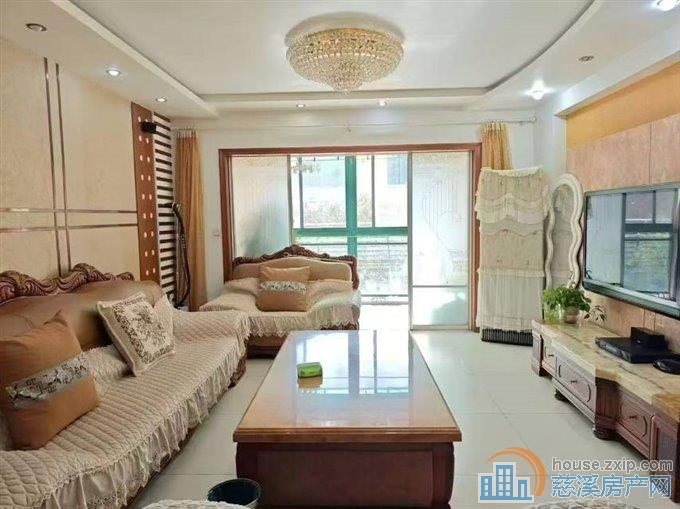 望江苑150平老精装有大露台178万