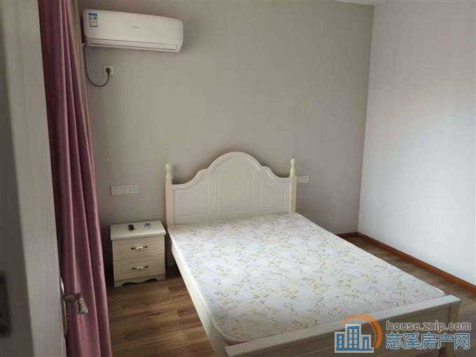 明月佳苑122平三室两卫楼层好带车位