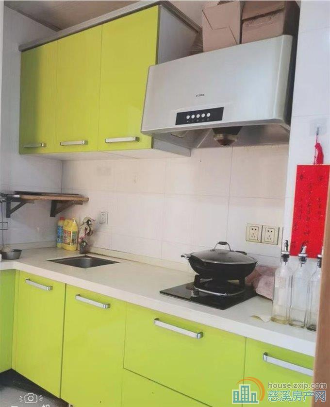 和润公寓61平精装楼层佳80万满2年