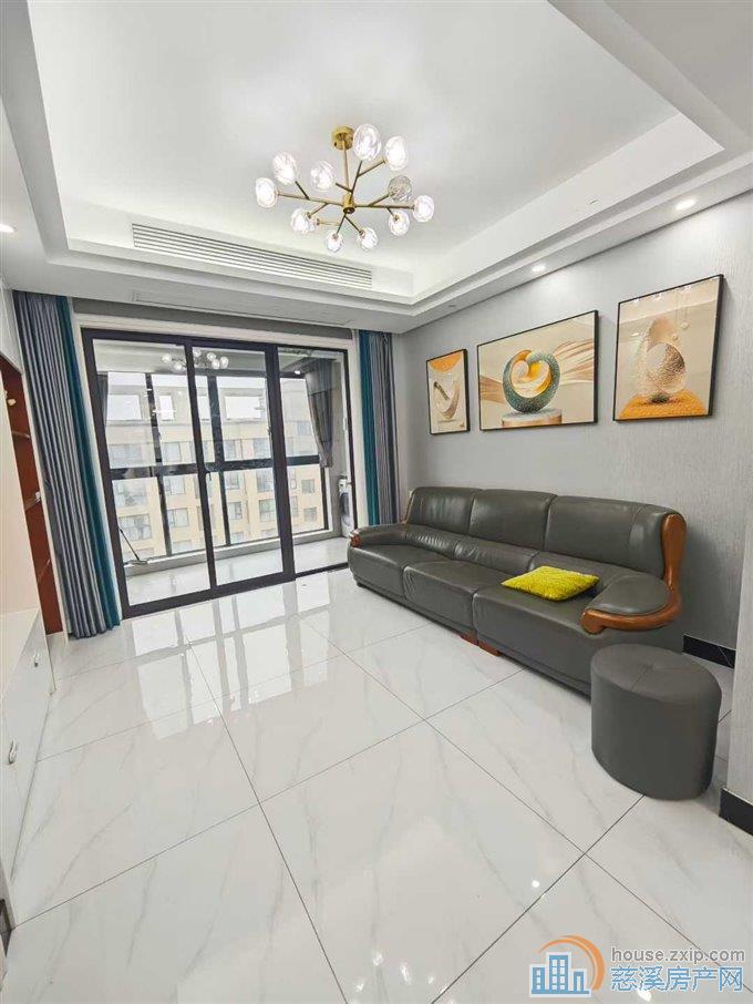 欢乐颂3室2厅2卫精装修直接房源钥匙在