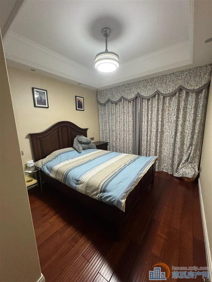 金仕华庭 精装 文锦书院 有车位