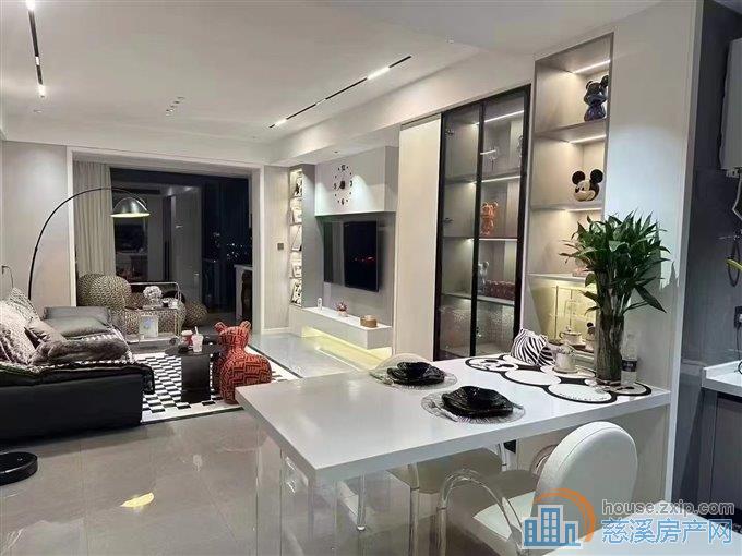 观湖佳苑豪华装修带车位储藏间直接钥匙在