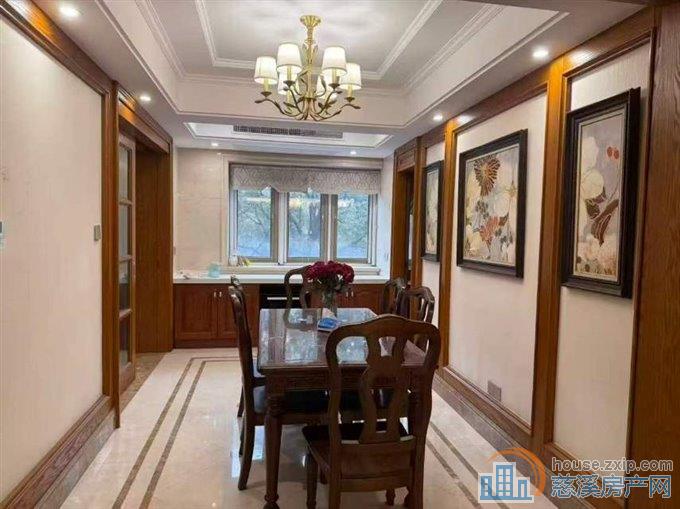 太子湾精装3室2厅2卫首次出租带车位