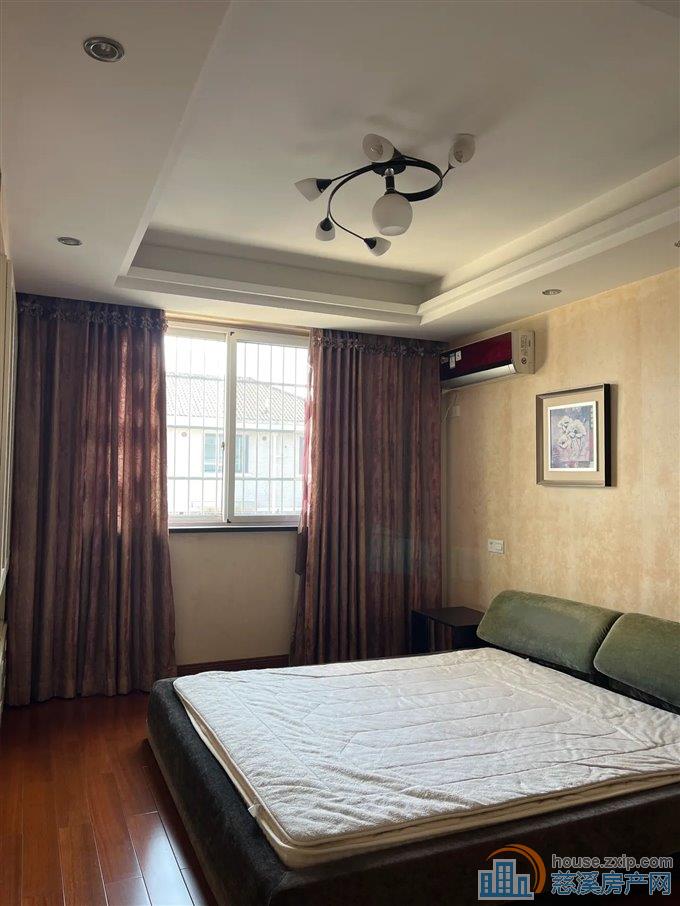 舜韵华庭131平78万带阁楼车库