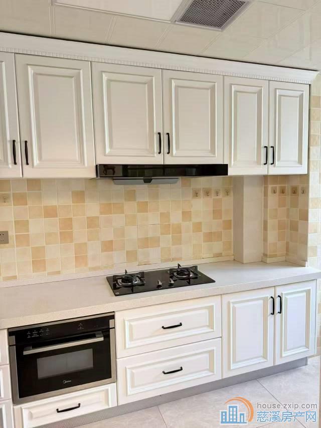 嘉景园豪装全屋大理石中央空调车位储藏间