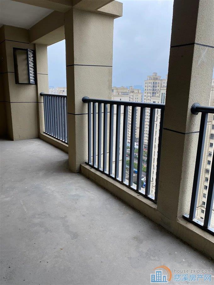 特价 鸣北小区 一梯一户 送车位