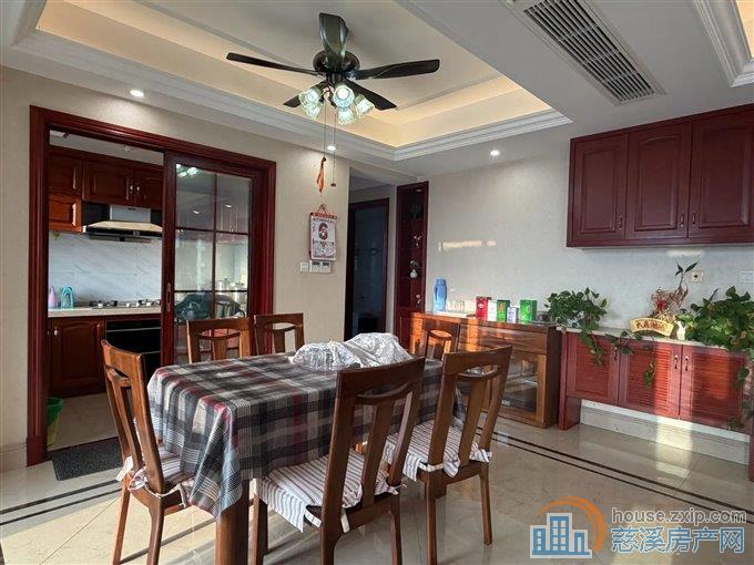 绿城诚园 精装 黄金楼层147平169万