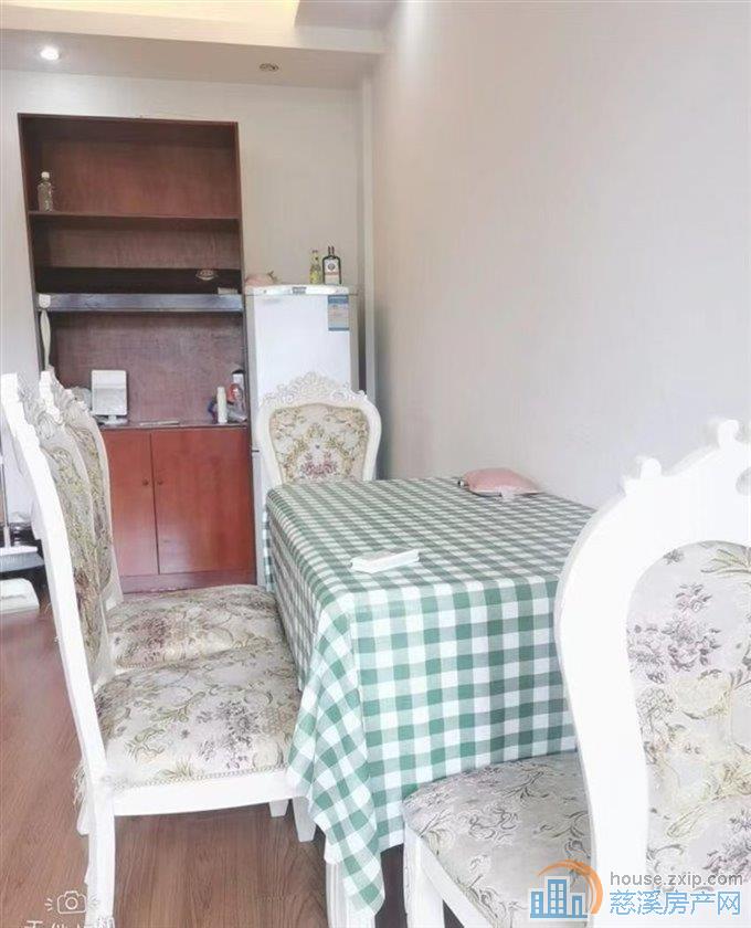 和润公寓61平精装楼层佳80万满2年